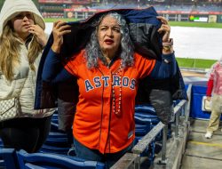 Game 3 of the World Series Is Postponed Because of Rain